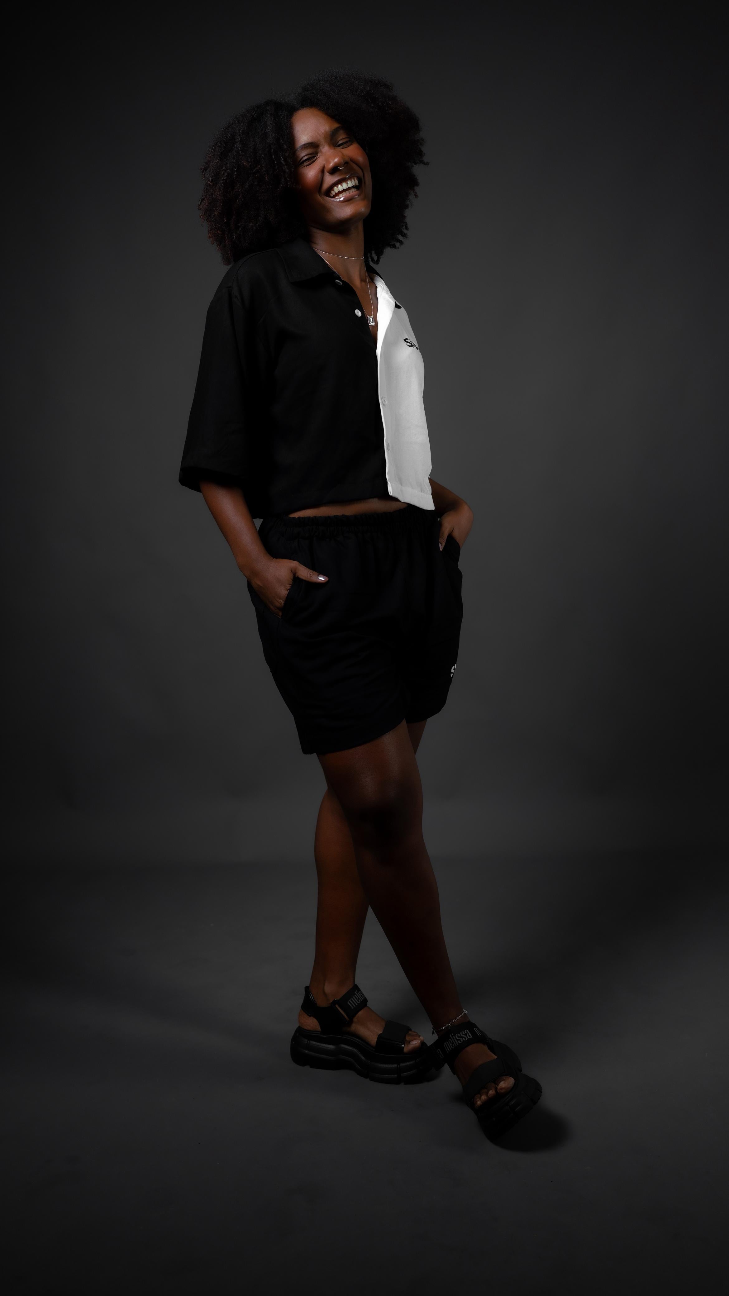 Cropped bicolor Monocity