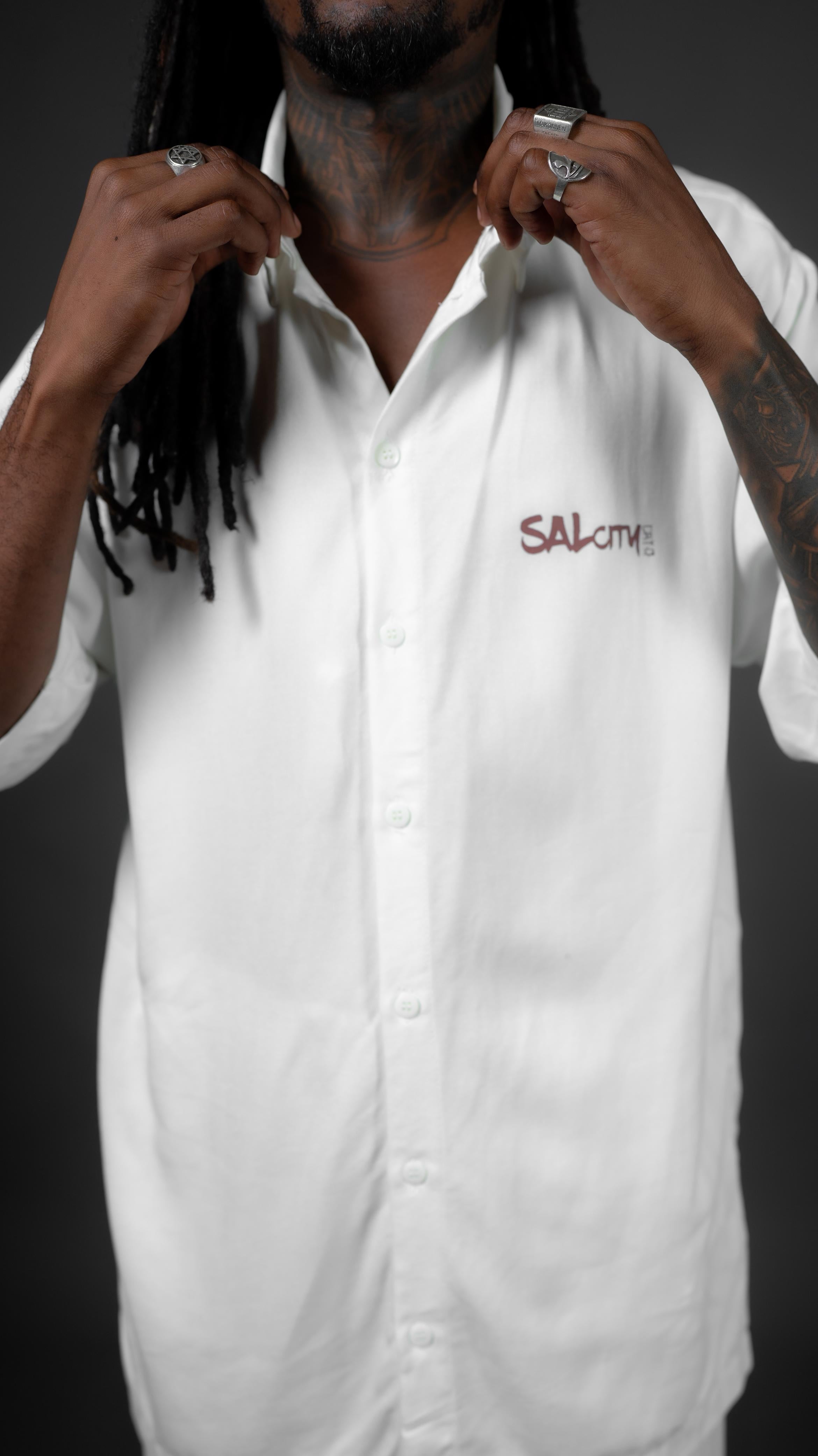 Camisa de botão branca agenero Monocity